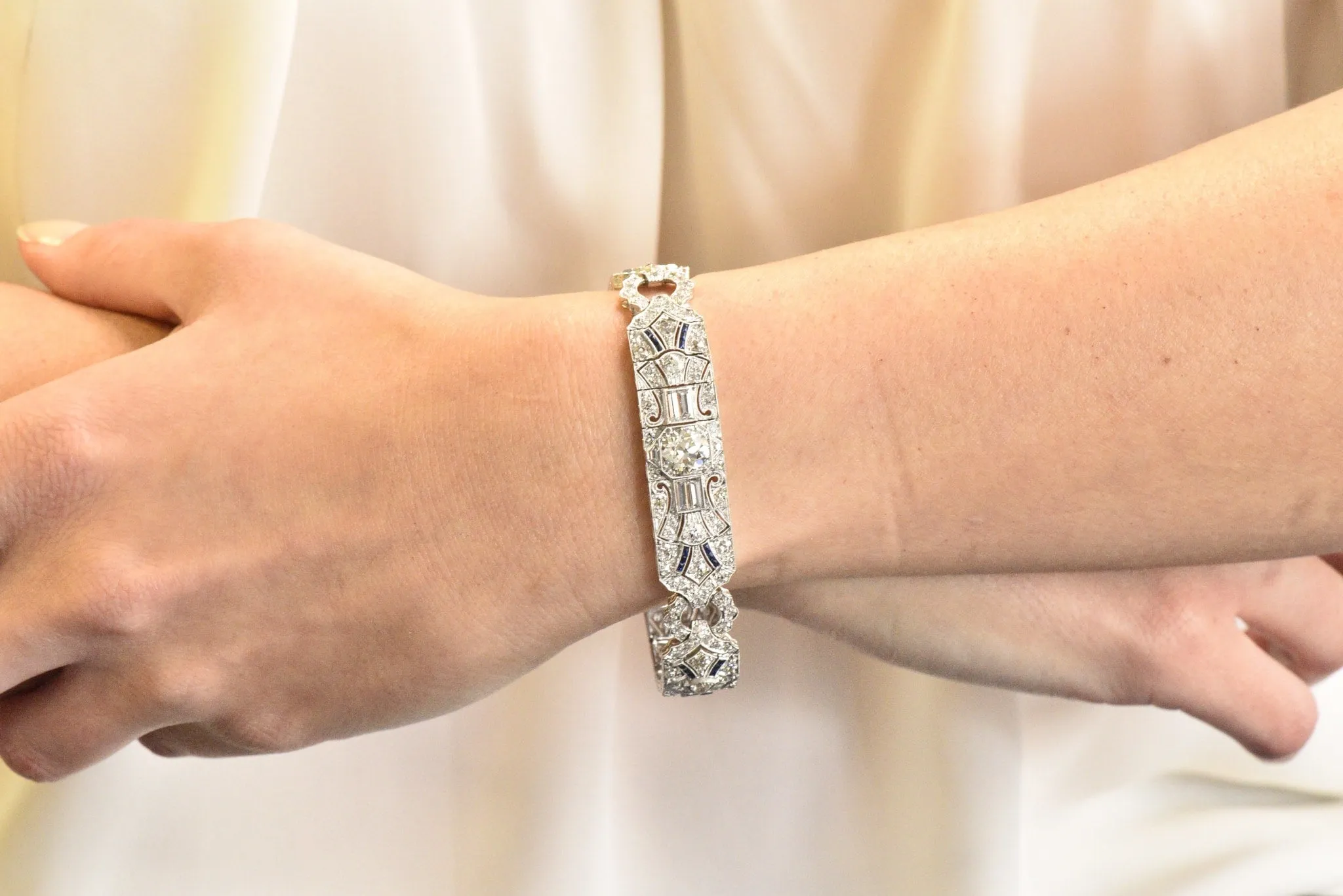 Amazing Art Deco 11.50 CTW Diamond Sapphire Platinum Bracelet