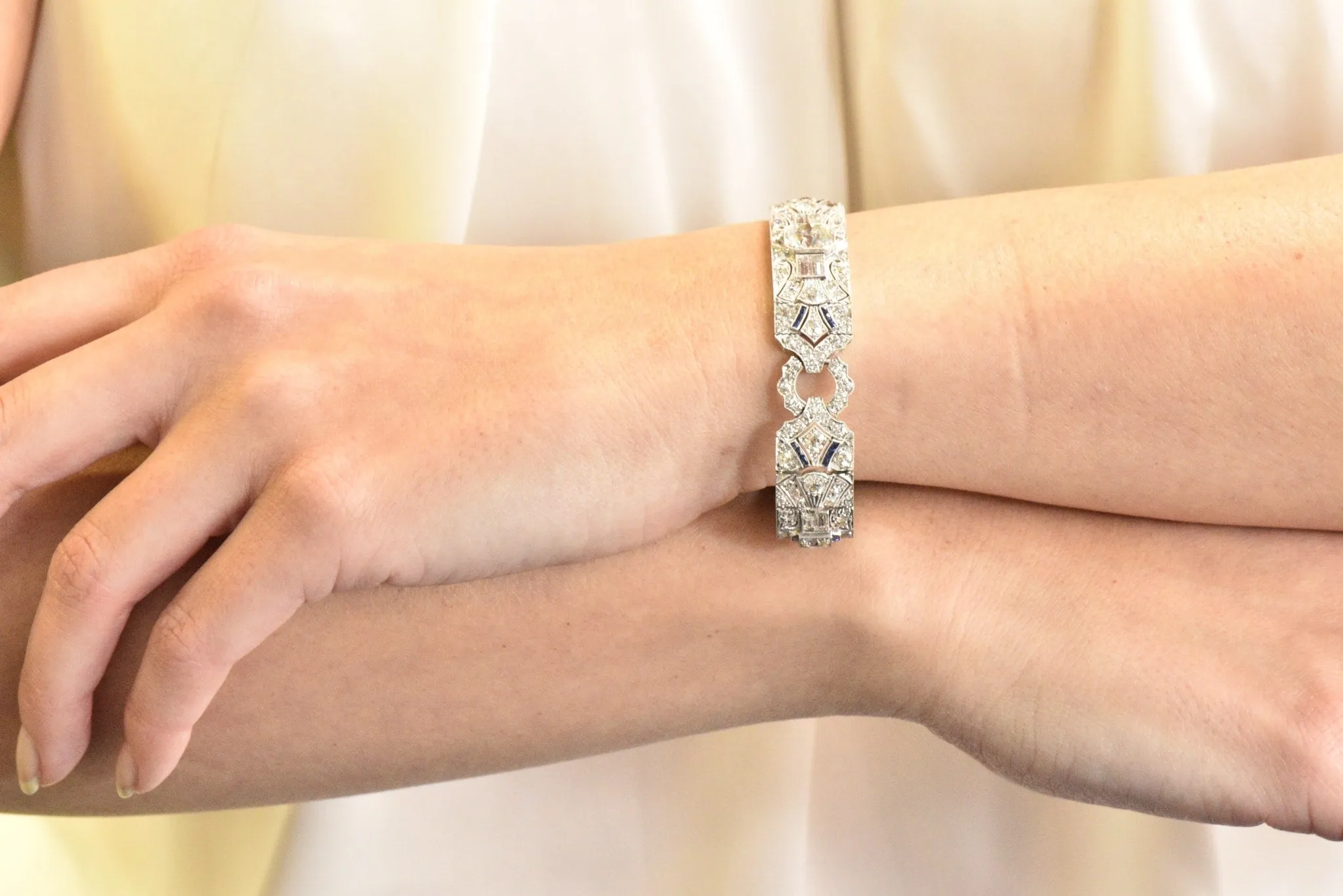 Amazing Art Deco 11.50 CTW Diamond Sapphire Platinum Bracelet